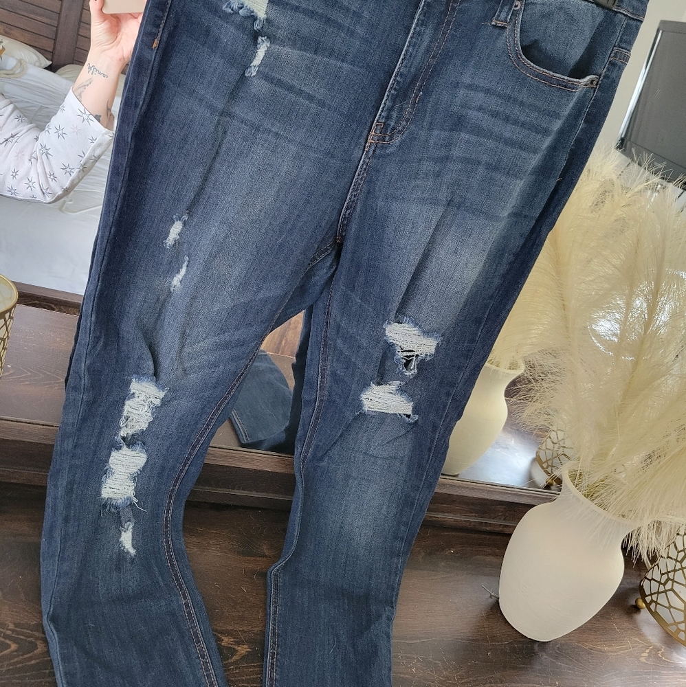 Rue21 destressed skinny jeans